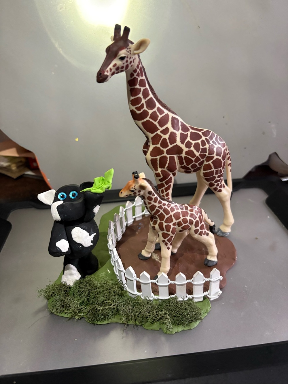 Zoo keeper Cow Giraffe Figurine Set with Baby - Brown & Cream